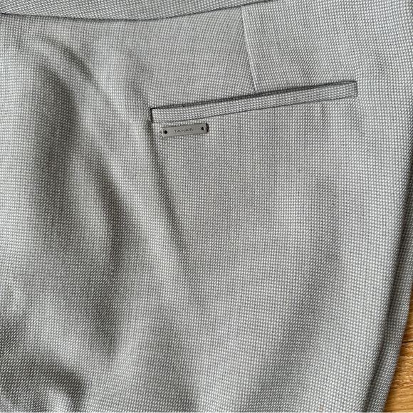 Tahari dress pants, size 10. Fine houndstooth in grey and white. - Picture 6 of 7